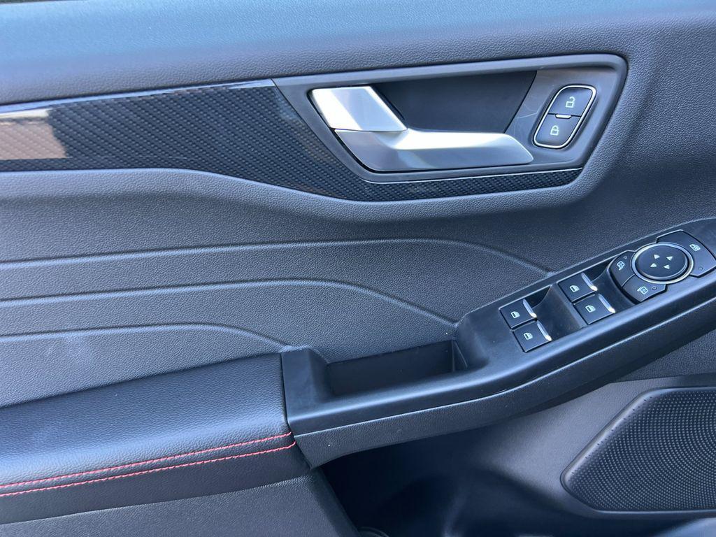 new 2025 Ford Escape car, priced at $29,435