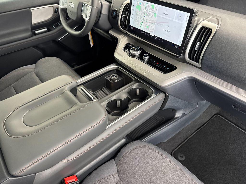 new 2025 Ford Expedition Max car, priced at $67,890