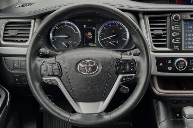 used 2019 Toyota Highlander Hybrid car, priced at $35,790