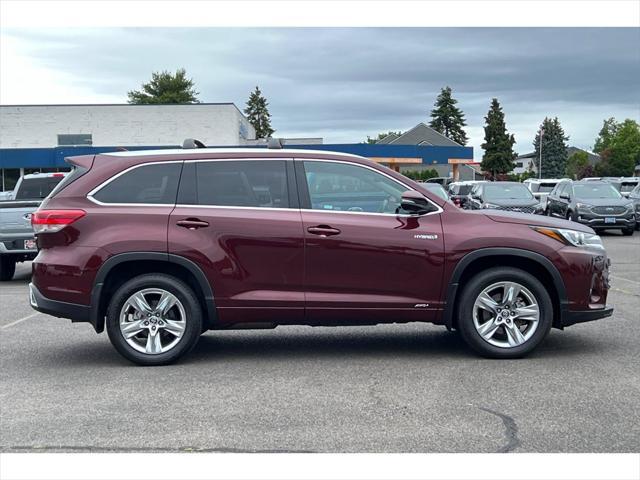 used 2019 Toyota Highlander Hybrid car, priced at $34,718