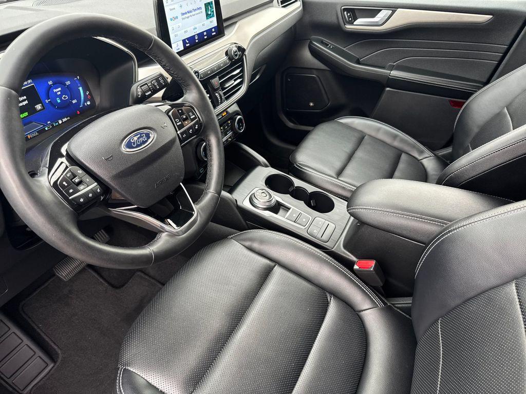 used 2022 Ford Escape car, priced at $25,877