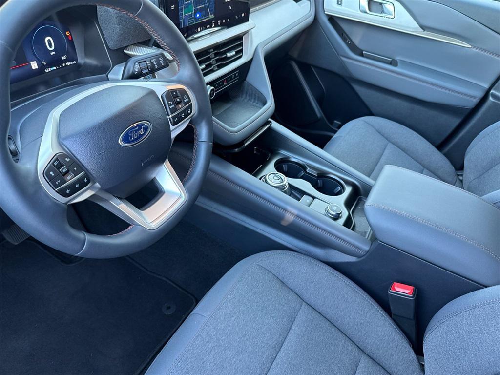 new 2025 Ford Explorer car, priced at $39,154
