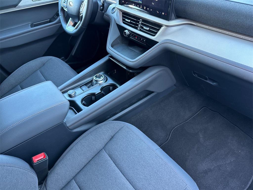 new 2025 Ford Explorer car, priced at $39,154