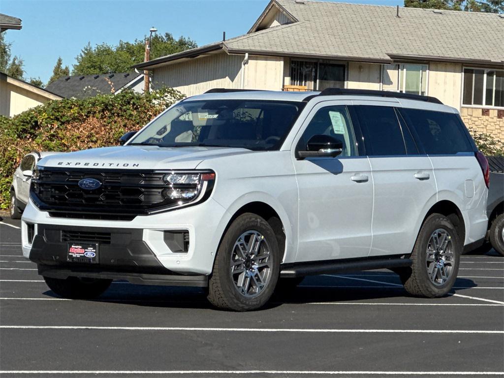 new 2025 Ford Expedition car, priced at $71,860