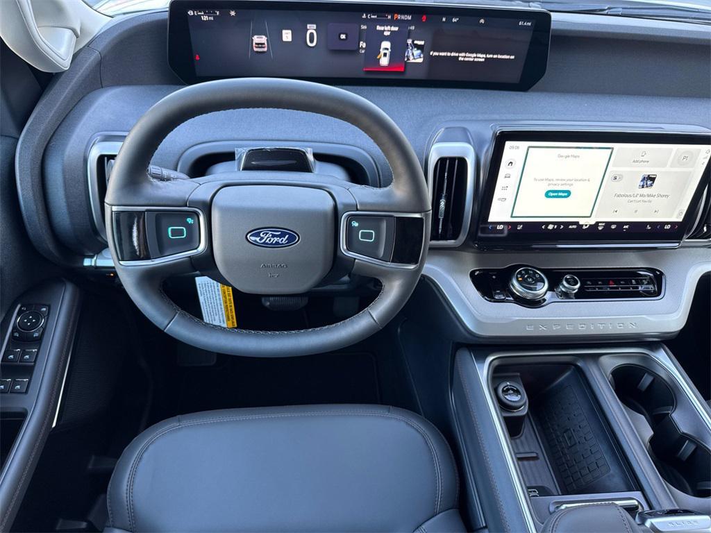 new 2025 Ford Expedition car, priced at $71,860