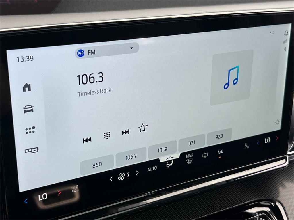 new 2025 Ford Expedition car, priced at $84,615