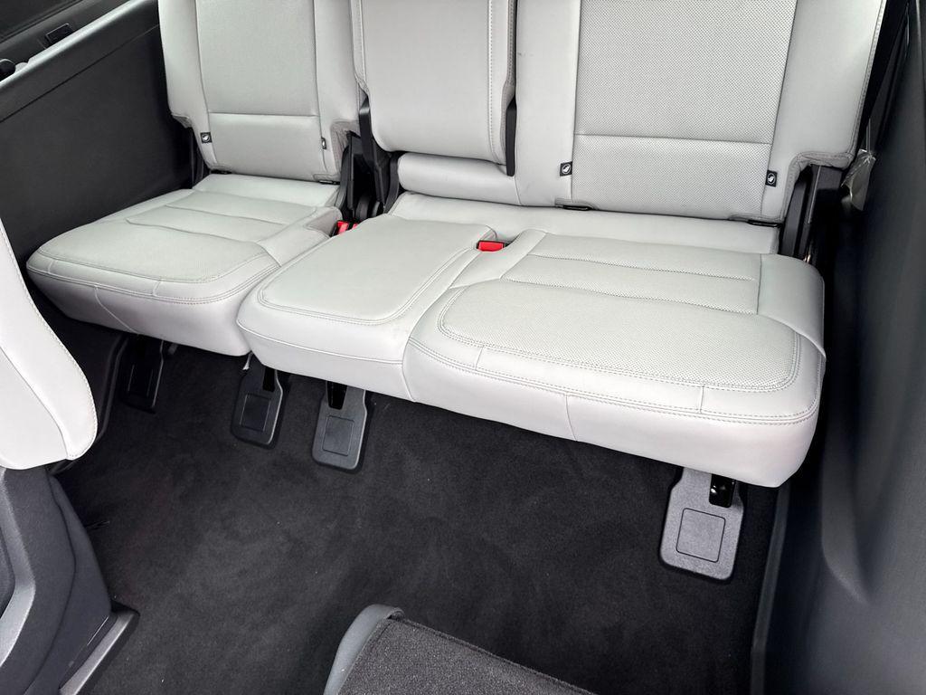 new 2025 Ford Expedition Max car, priced at $94,070