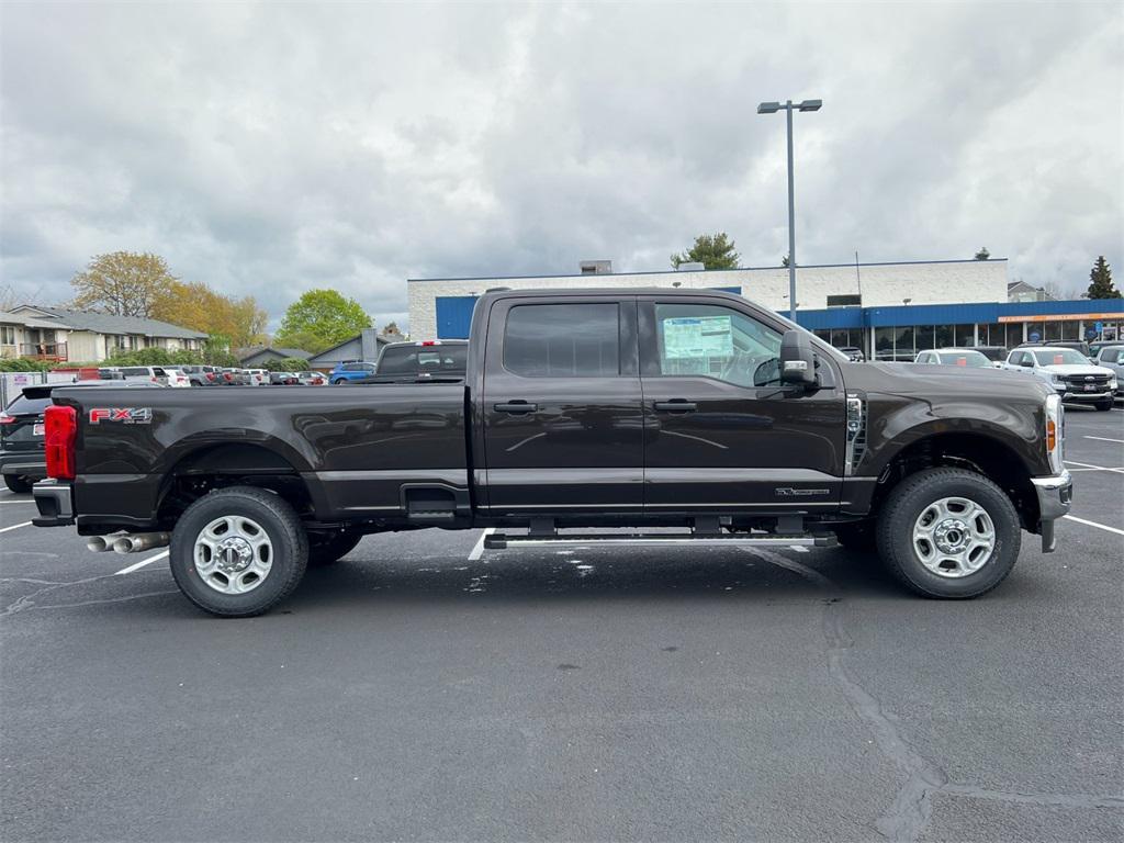 new 2025 Ford F-350 car, priced at $68,654