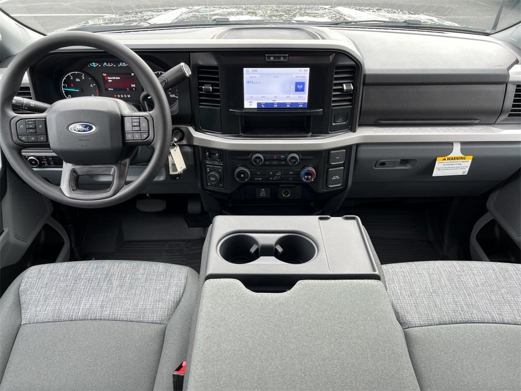 new 2025 Ford F-350 car, priced at $68,654