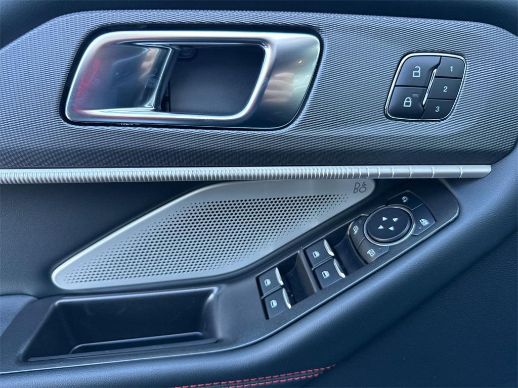 new 2025 Ford Explorer car, priced at $61,485
