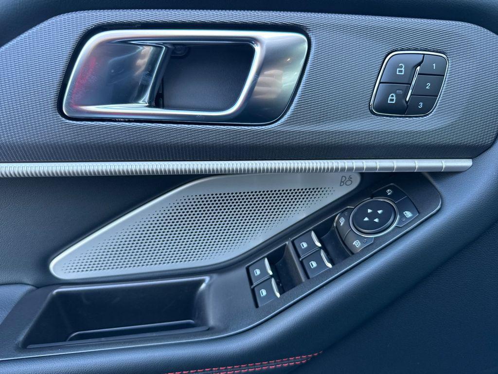 new 2025 Ford Explorer car, priced at $58,898