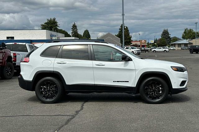 used 2023 Jeep Cherokee car, priced at $24,990