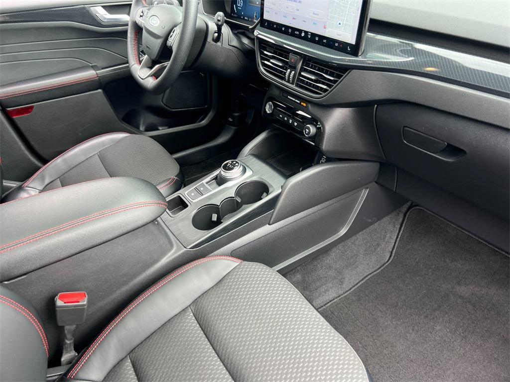 used 2024 Ford Escape car, priced at $35,998
