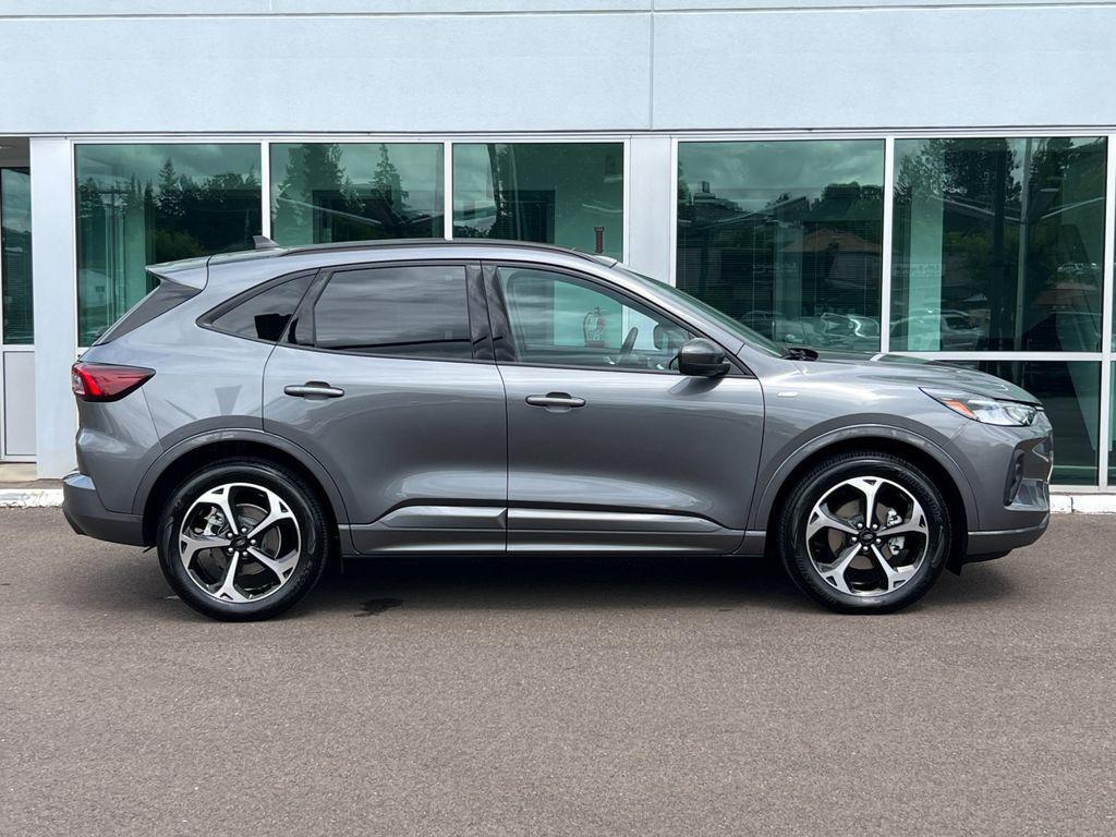 used 2024 Ford Escape car, priced at $35,998