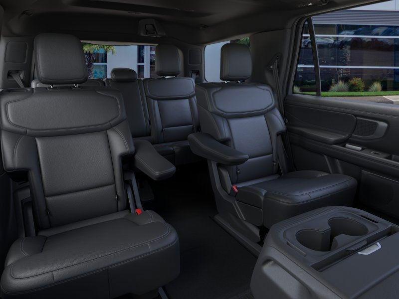 new 2025 Ford Expedition car, priced at $85,930