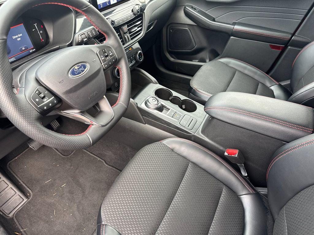 new 2025 Ford Escape car, priced at $28,076