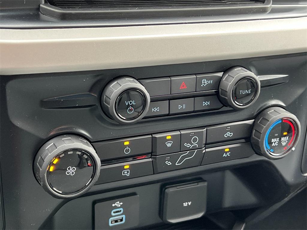 new 2025 Ford F-250 car, priced at $66,258