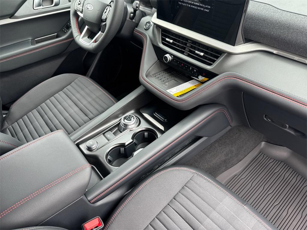 new 2025 Ford Explorer car, priced at $52,105