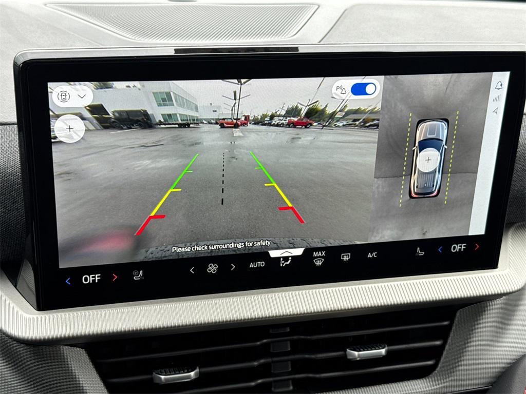 new 2025 Ford Explorer car, priced at $52,105