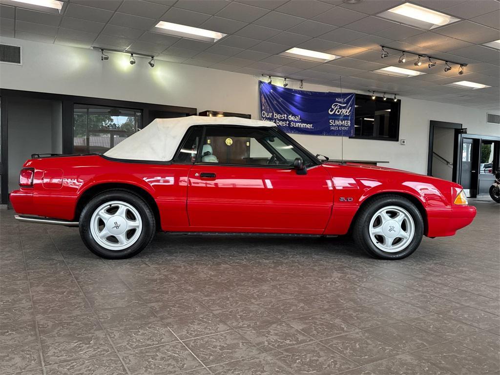 used 1993 Ford Mustang car
