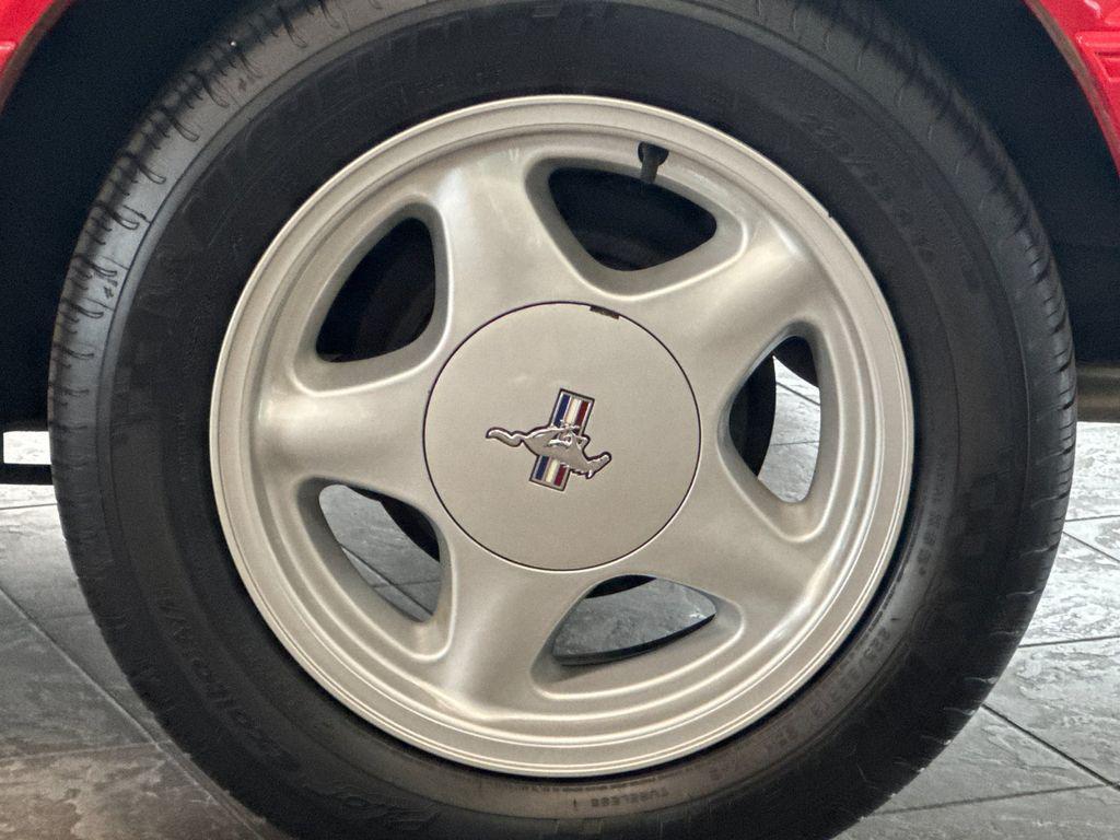 used 1993 Ford Mustang car