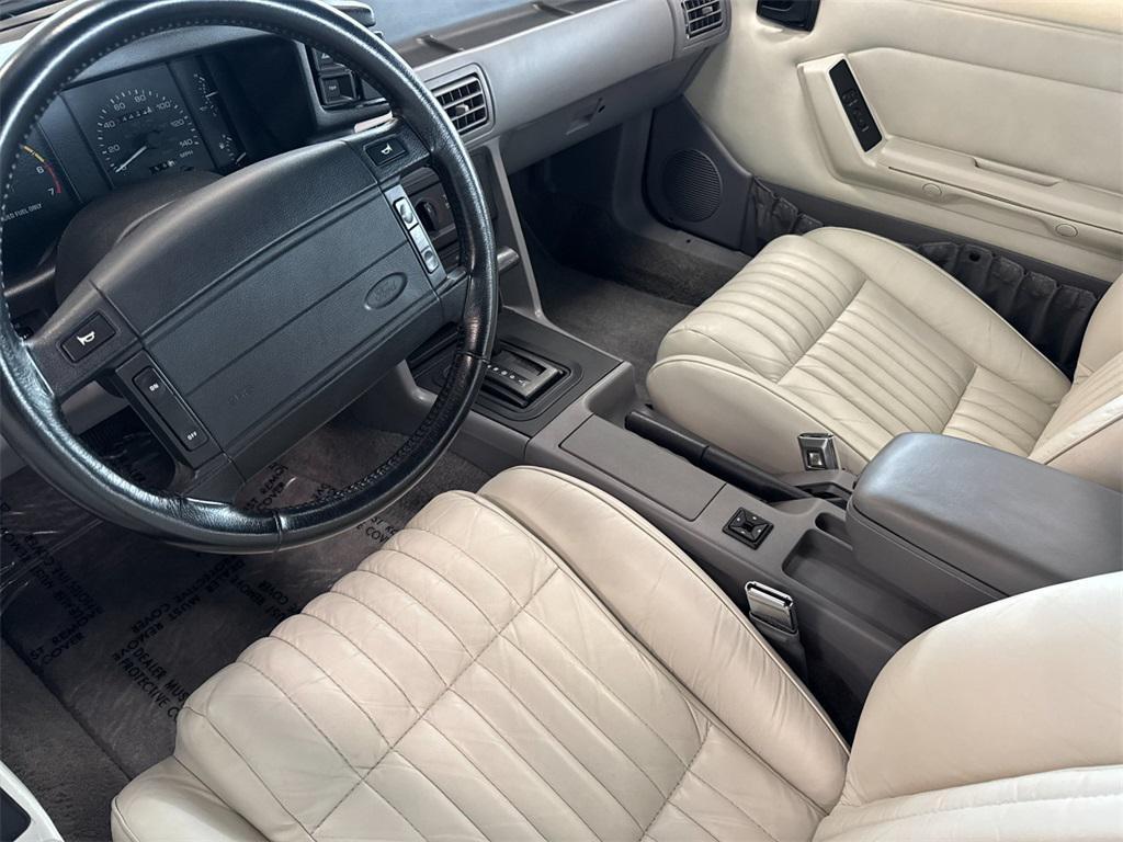 used 1993 Ford Mustang car