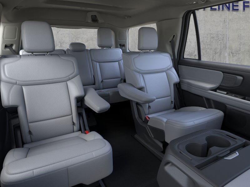 new 2025 Ford Expedition car, priced at $77,075