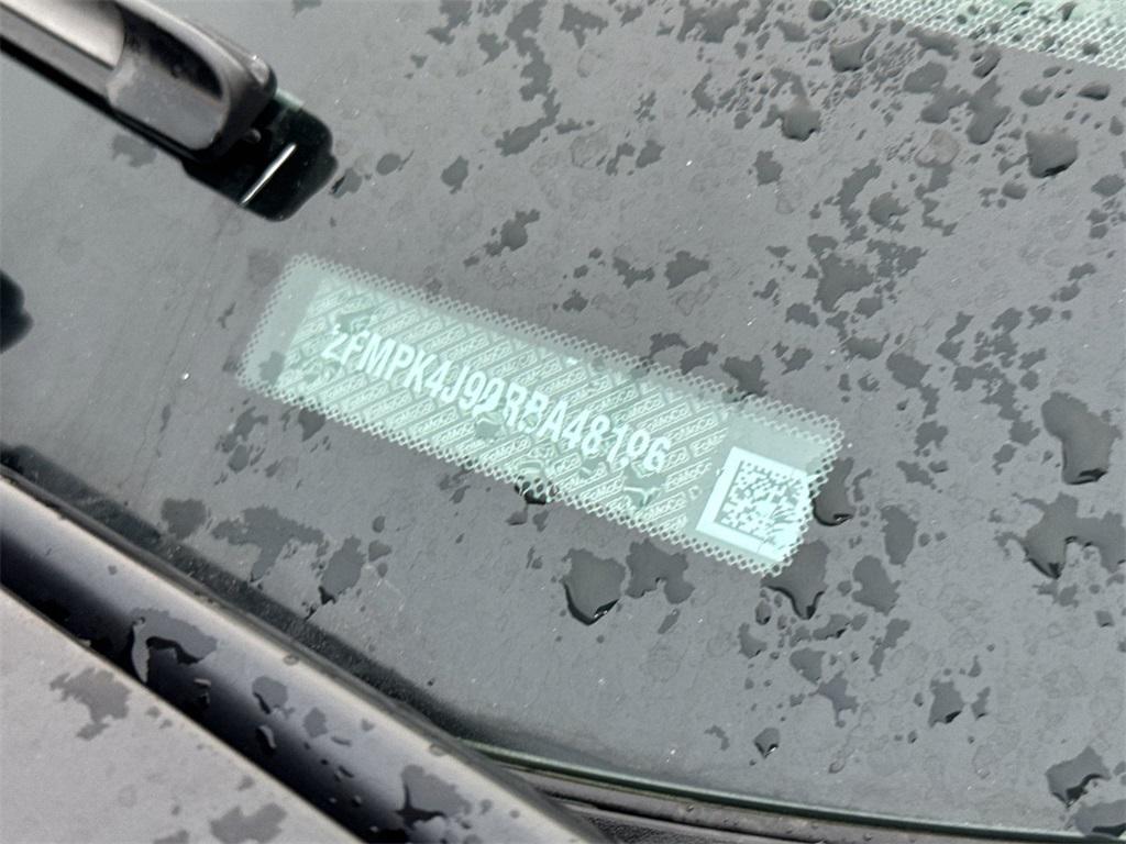 used 2024 Ford Edge car, priced at $25,600