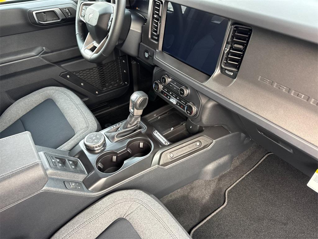 new 2025 Ford Bronco car, priced at $45,430