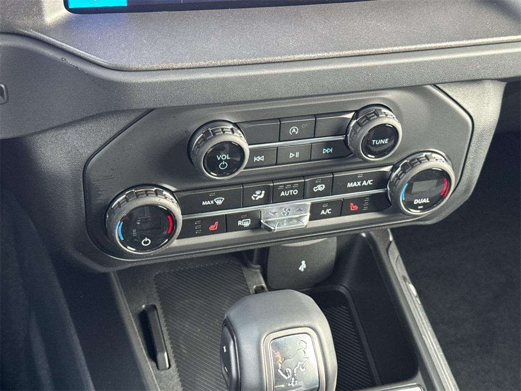 new 2025 Ford Bronco car, priced at $45,430