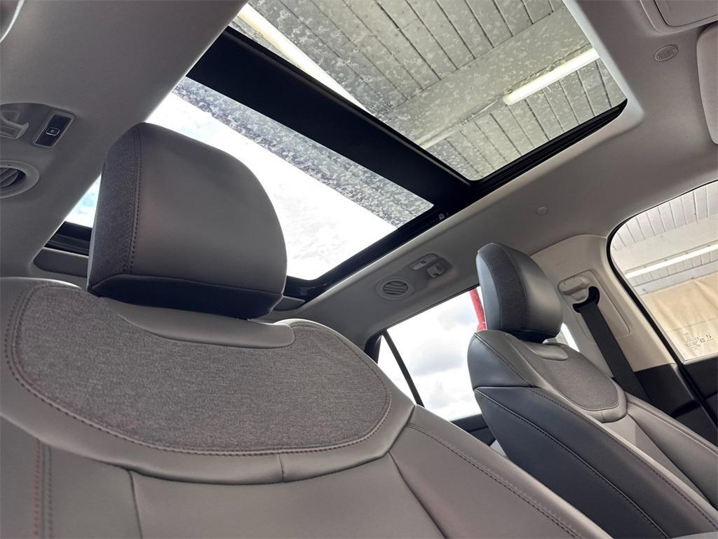 new 2025 Ford Explorer car, priced at $48,855