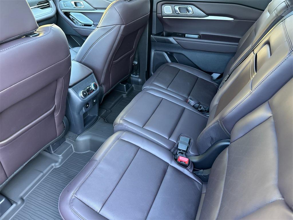 new 2025 Ford Explorer car, priced at $53,676