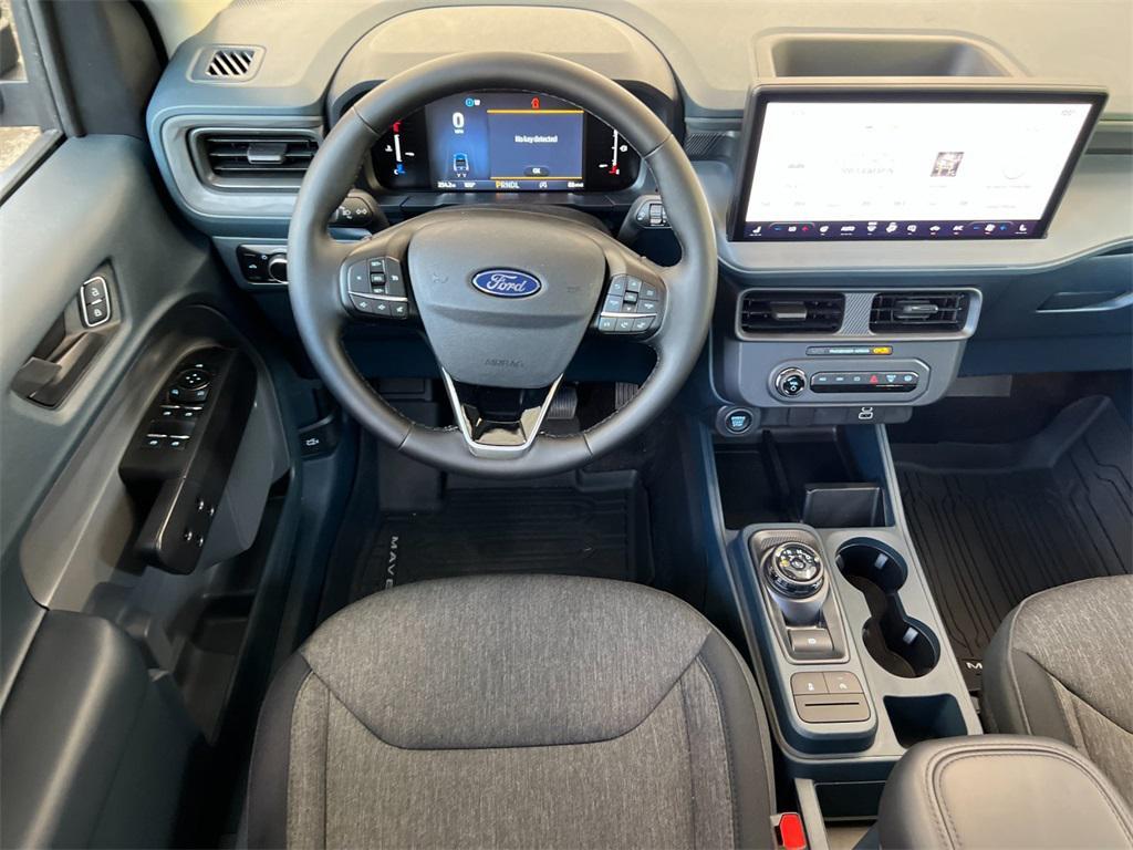 new 2025 Ford Maverick car, priced at $35,472