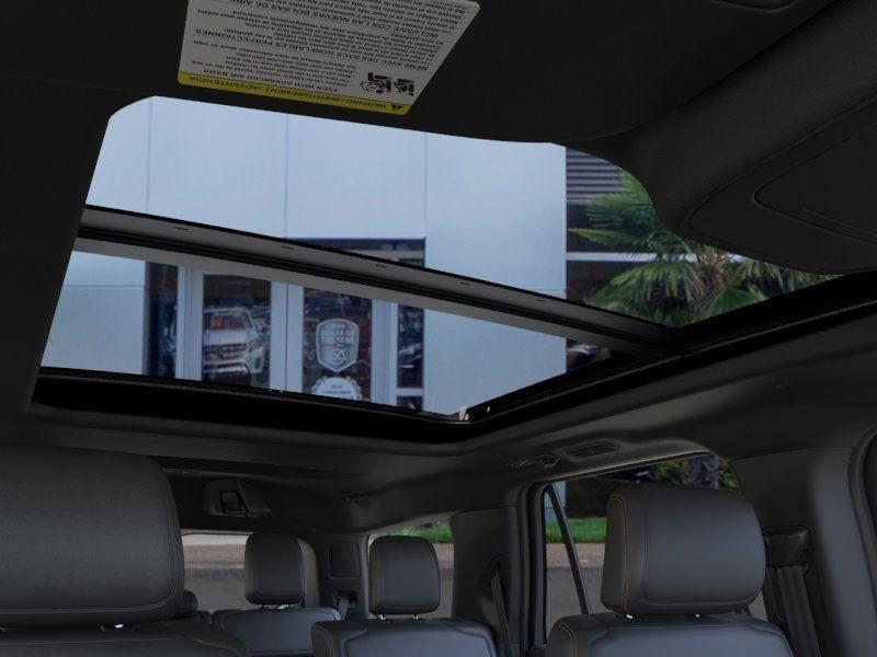 new 2025 Ford Expedition car, priced at $84,075