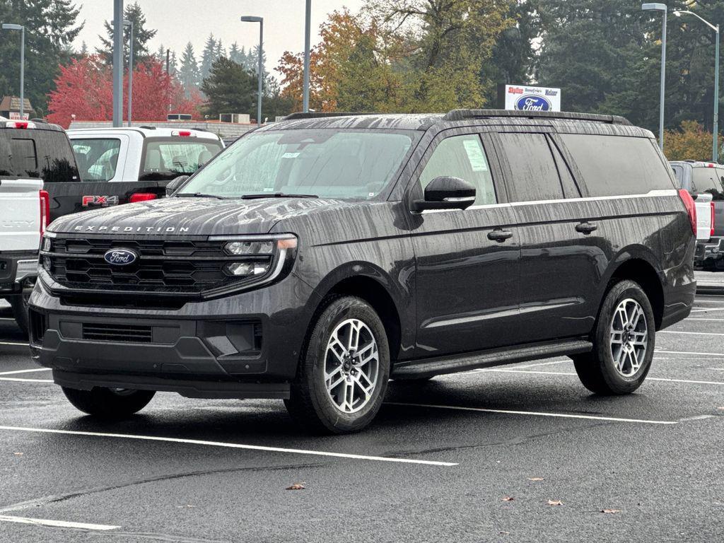new 2025 Ford Expedition Max car, priced at $76,170