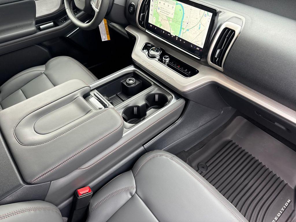 new 2025 Ford Expedition Max car, priced at $76,170