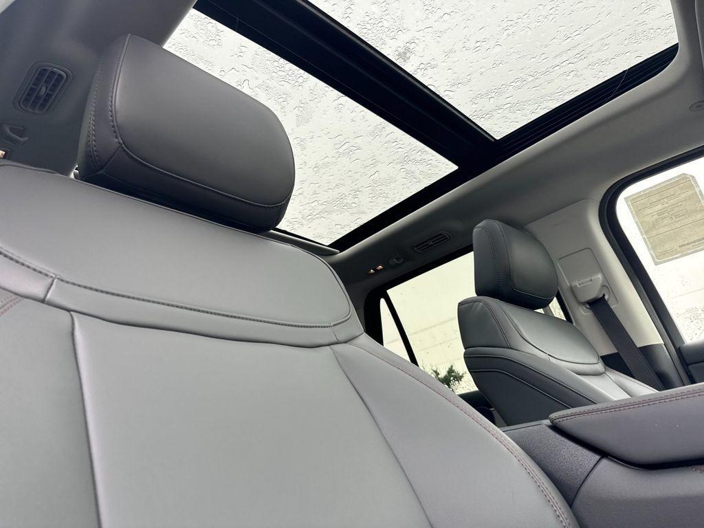 new 2025 Ford Expedition Max car, priced at $76,170