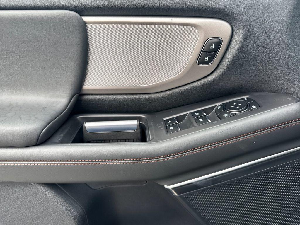 new 2025 Ford Expedition Max car, priced at $76,170