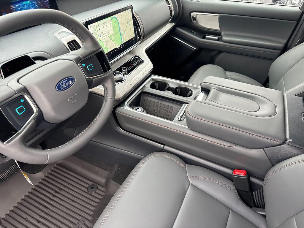 new 2025 Ford Expedition Max car, priced at $76,170