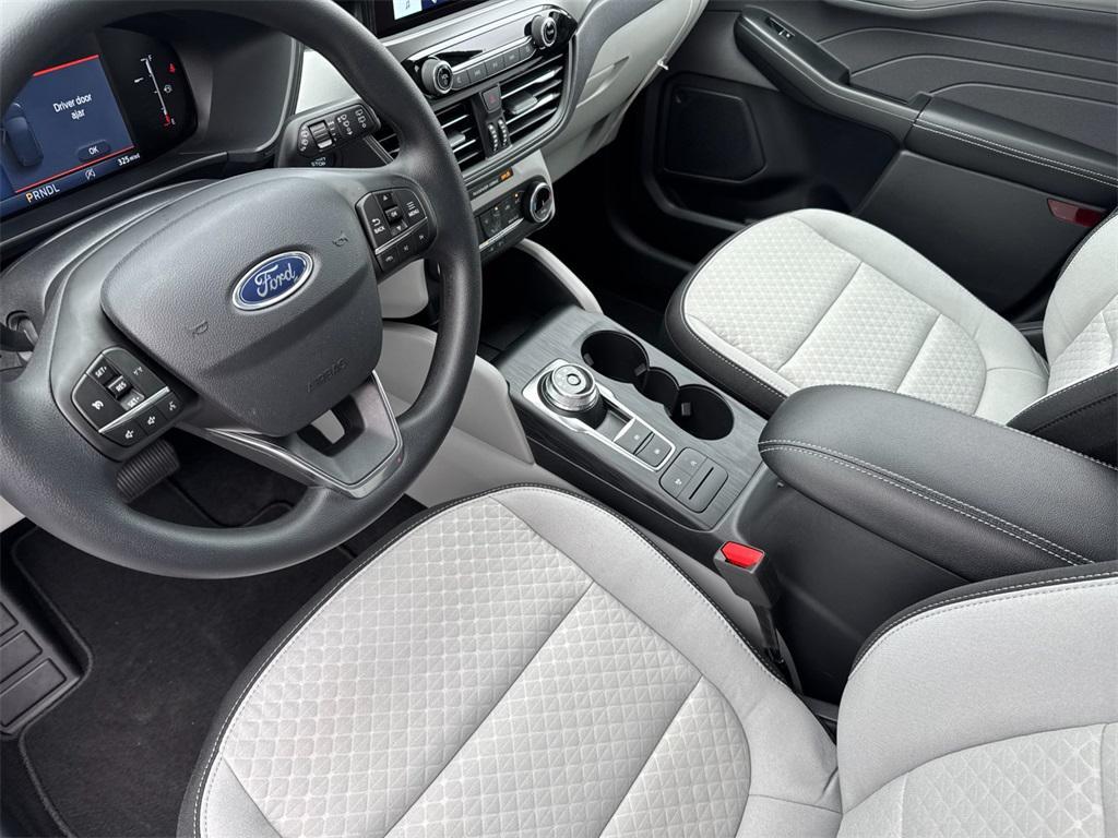 new 2025 Ford Escape car, priced at $29,020
