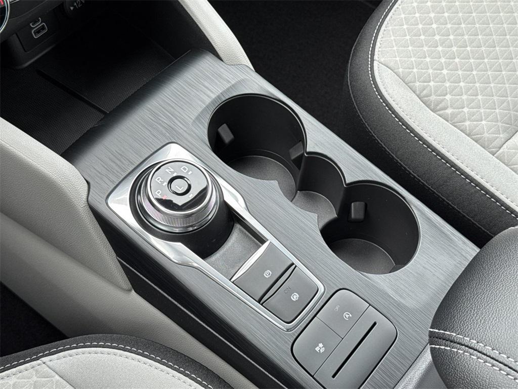 new 2025 Ford Escape car, priced at $29,020