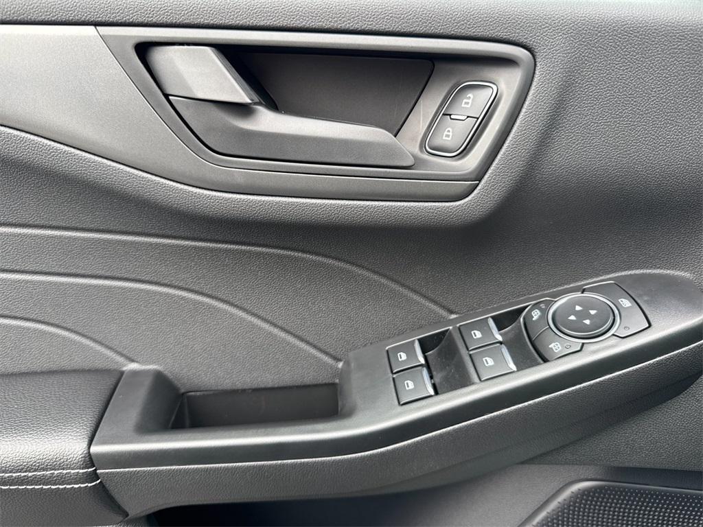 new 2025 Ford Escape car, priced at $29,020