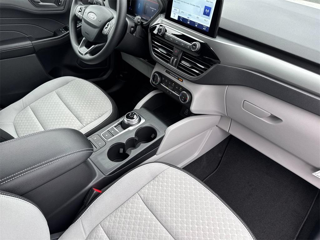 new 2025 Ford Escape car, priced at $29,020