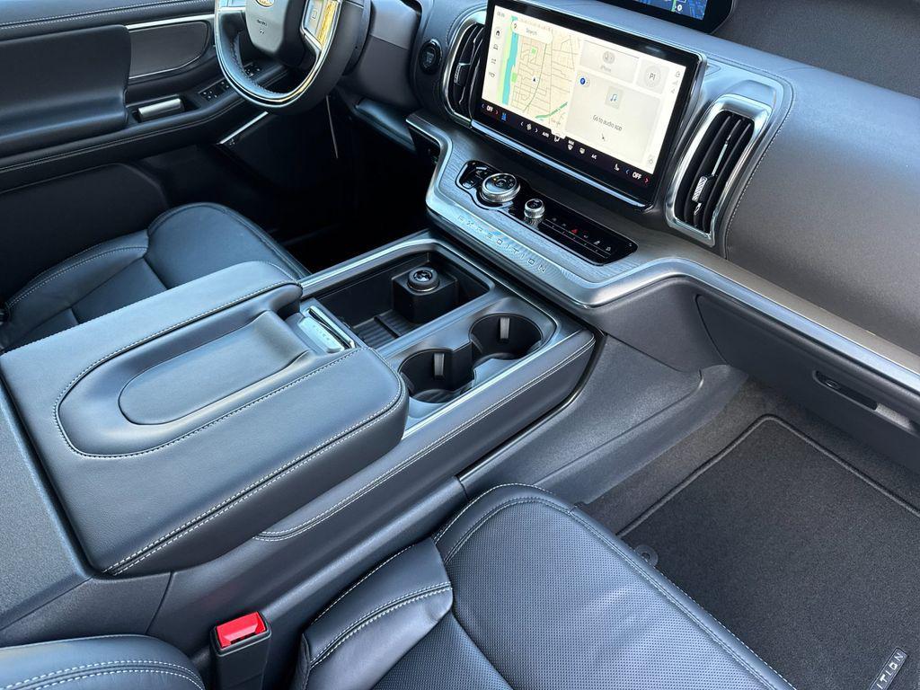 new 2025 Ford Expedition Max car, priced at $76,942