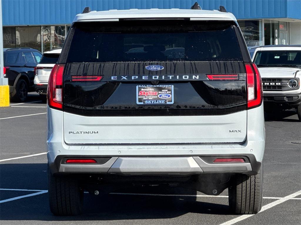 new 2025 Ford Expedition Max car, priced at $80,075