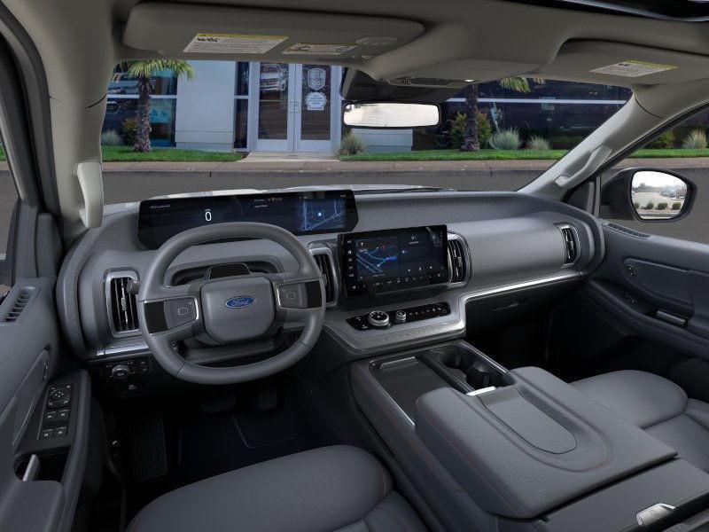 new 2025 Ford Expedition car, priced at $73,470