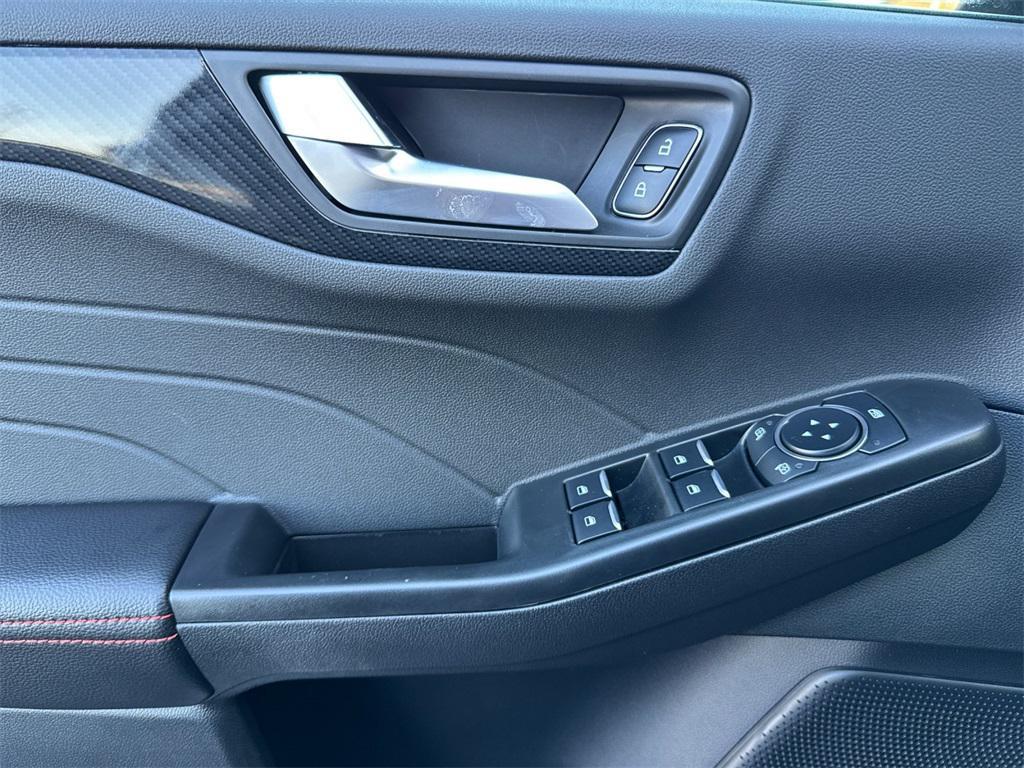 new 2025 Ford Escape car, priced at $29,935
