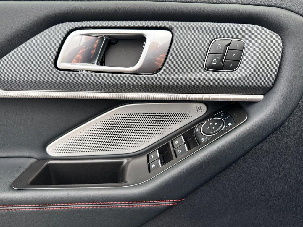 new 2025 Ford Explorer car, priced at $58,616