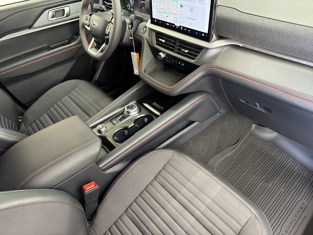 new 2025 Ford Explorer car, priced at $48,365