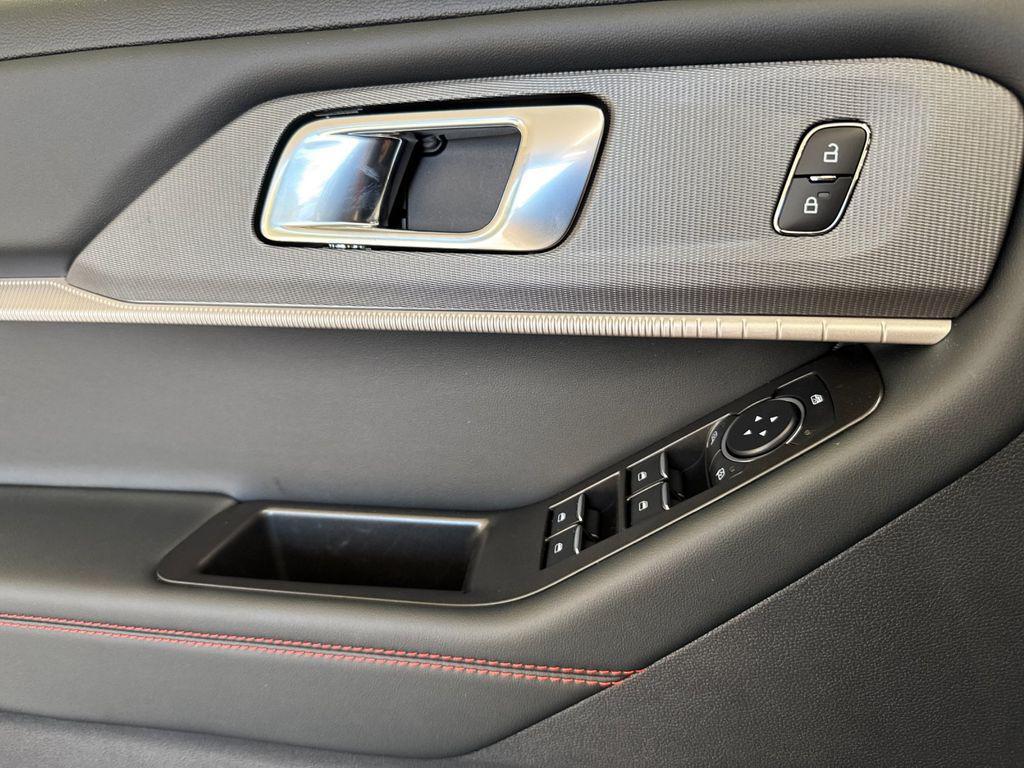 new 2025 Ford Explorer car, priced at $48,365